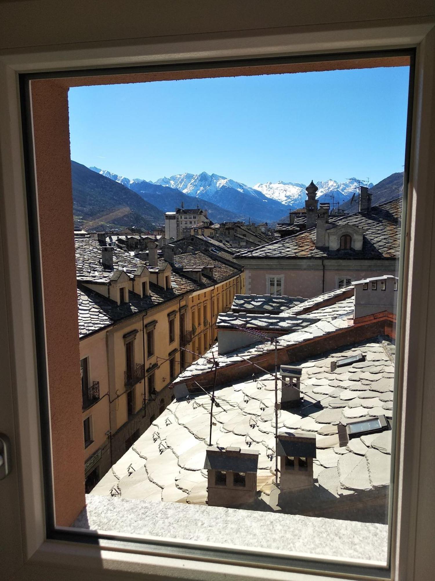 Maison Soleil - In Mansarda - Affitti Brevi Italia Aosta Kültér fotó